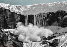 Quatro alpinistras mortos numa avalanche em Puy-de-Dôme na França