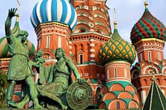 UE acusa Rússia de fragmentar paz com mísseis iranianos e soldados norte-coreanos