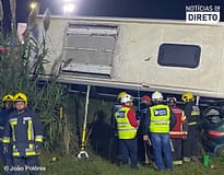 Acidente de autocarro que caiu de uma ponte no Mali provoca 31 mortos