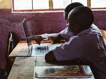 Bill Gates anuncia doação de 175 mil milhões de euros a África durante 20 anos