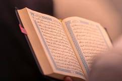 Reportagem: Cinco mil muçulmanos em oração ao nascer do dia celebram fim do Ramadão na Alameda