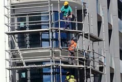 Trabalhadores da construção exigem aumentos de 200 euros e ameaçam com greve