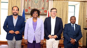 Embaixadora de Angola recebida no Município de Santarém