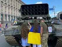 Secretário-geral da NATO pede mais investimento militar e mais apoio à Ucrânia