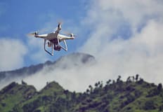 Ucrânia: Rússia ataca regiões ucranianas com drones após EUA duvidarem do fim da guerra