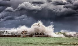 Tsunami atinge Kamchatka e norte do Japão após sismo de 8.8