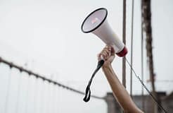 Mundo vive crise de direitos humanos causada por “efeito Trump”