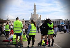 Grupos de peregrinos de 30 países inscritos no Santuário de Fátima para cerimónias de hoje e sábado