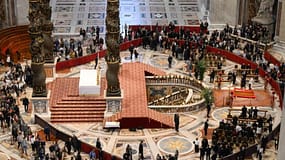 Óbito/Papa: Um quarto de milhão de fiéis despediu-se perante a urna de Francisco