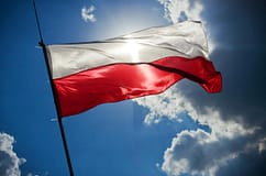 Polónia anuncia fecho de consulado russo, Moscovo promete “resposta dolorosa”
