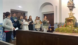 Caldas da Rainha: Jovens entoam cânticos para preparar a caminhada do Natal