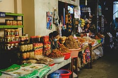 Macau proíbe importação de frango de Lisboa após casos de gripe aviária