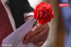 25 Novembro: PS avisa para “reabertura de feridas há muito saradas”, BE fala em “solene disparate”