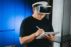 Caneta com IA pode detetar doença de Parkinson a partir da escrita à mão