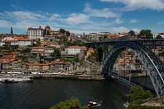 Executivo do Porto discute alteração ao regulamento da Taxa Municipal Turística