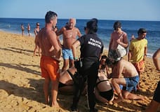 Jovem com cerca de 20 anos morre afogado na praia de Alburrica no Barreiro