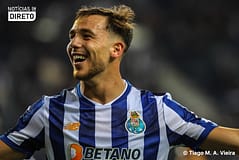 Golos a abrir e a fechar garantem vitória do FC Porto sobre Estrela da Amadora