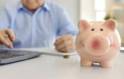 Bancários reformados pedem ao Governo tratamento igual na atribuição do suplemento extra