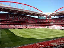 Bad Bunny atua em maio do próximo ano no Estádio da Luz em Lisboa