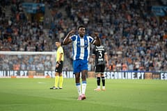 FC Porto entra a vencer frente ao Vitória SC