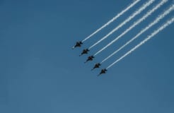 Caças britânicos intercetam aviões russos junto do espaço aéreo da NATO