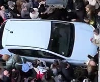 Alerta em Óbidos: carro atravessa multidão em plena Vila de Natal