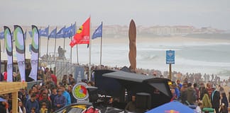 Surfistas Medina e Colapinto fecham em beleza dia mais curto em Peniche
