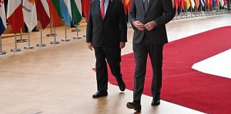 Ucrânia: Líderes da UE saúdam acordo para entrega urgente de munições, incluindo mísseis