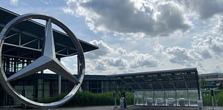 Homem mata a tiro duas pessoas numa fábrica da Mercedes no sudeste da Alemanha