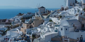 Pelo menos dois mortos em queda de ponte na Grécia