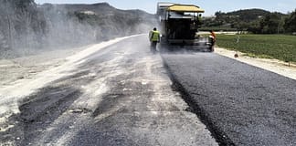 Estrada Nacional (EN) 9 com obras de pavimentação entre Torres Vedras e Mafra