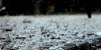 Dez distritos do centro e sul de Portugal sob aviso amarelo de chuva este sábado